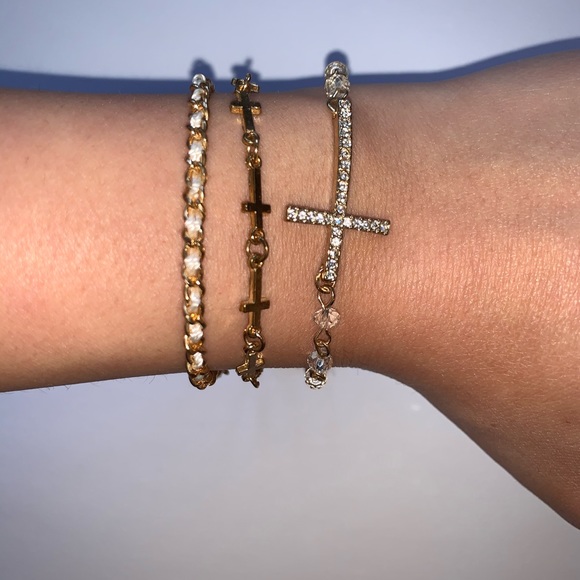 Cross trendy bracelet set - Picture 3 of 4